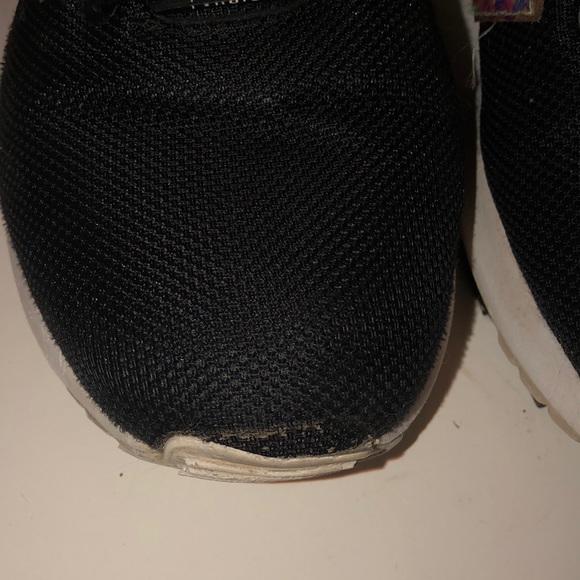 Adidas Torsion Sneakers 6.5 - Picture 7 of 8